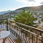 Samira & Aparts & Kalkan