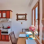 Samira & Aparts & Kalkan