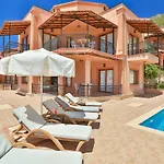 Samira & Aparts & Hotel Kalkan