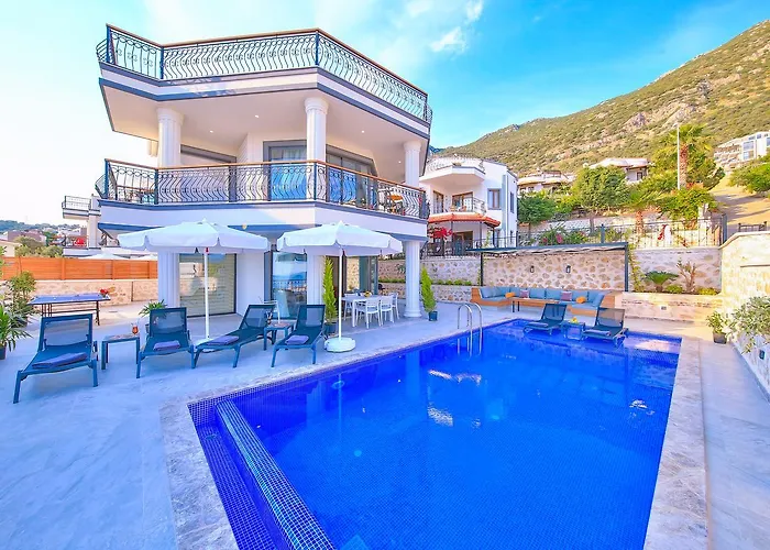 Samira & Aparts & Kalkan
