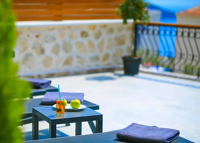 Samira & Aparts & Kalkan