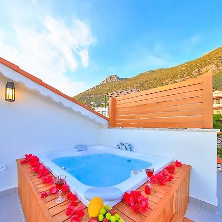 Samira & Aparts & Hotel Kalkan