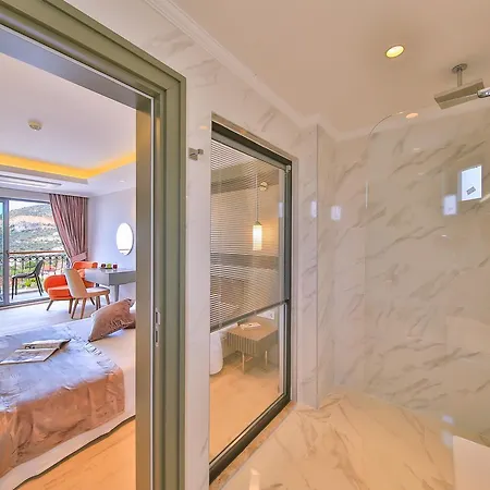 Samira & Aparts & Kalkan